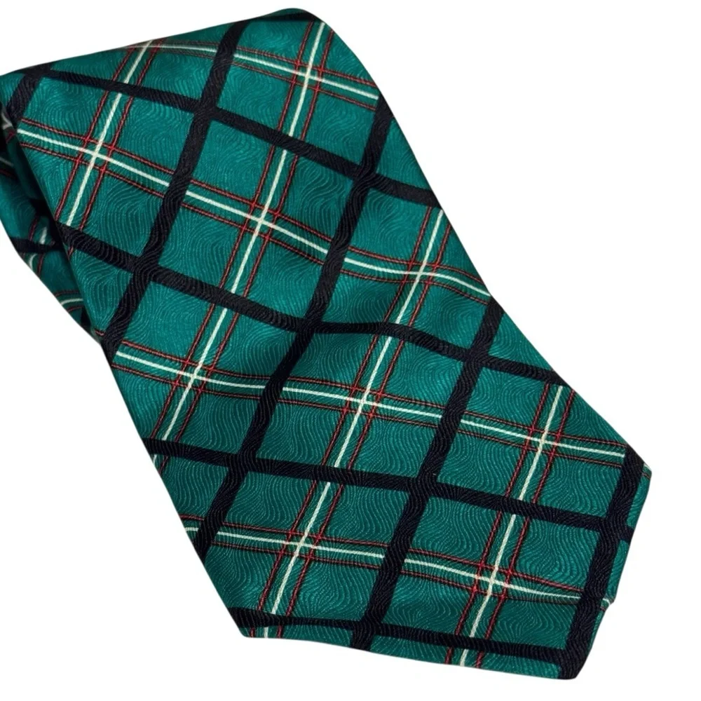 Oscar de la Renta 100% silk green, red black plaid men’s tie Christmas holiday